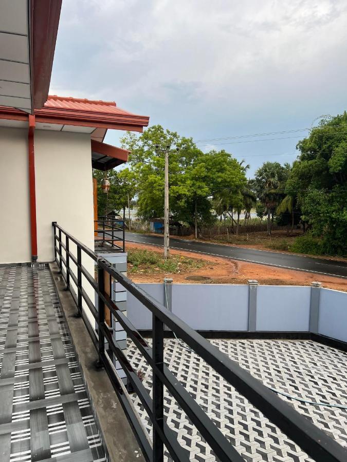 Sunset Chalet Mullaittivu Ngoại thất bức ảnh