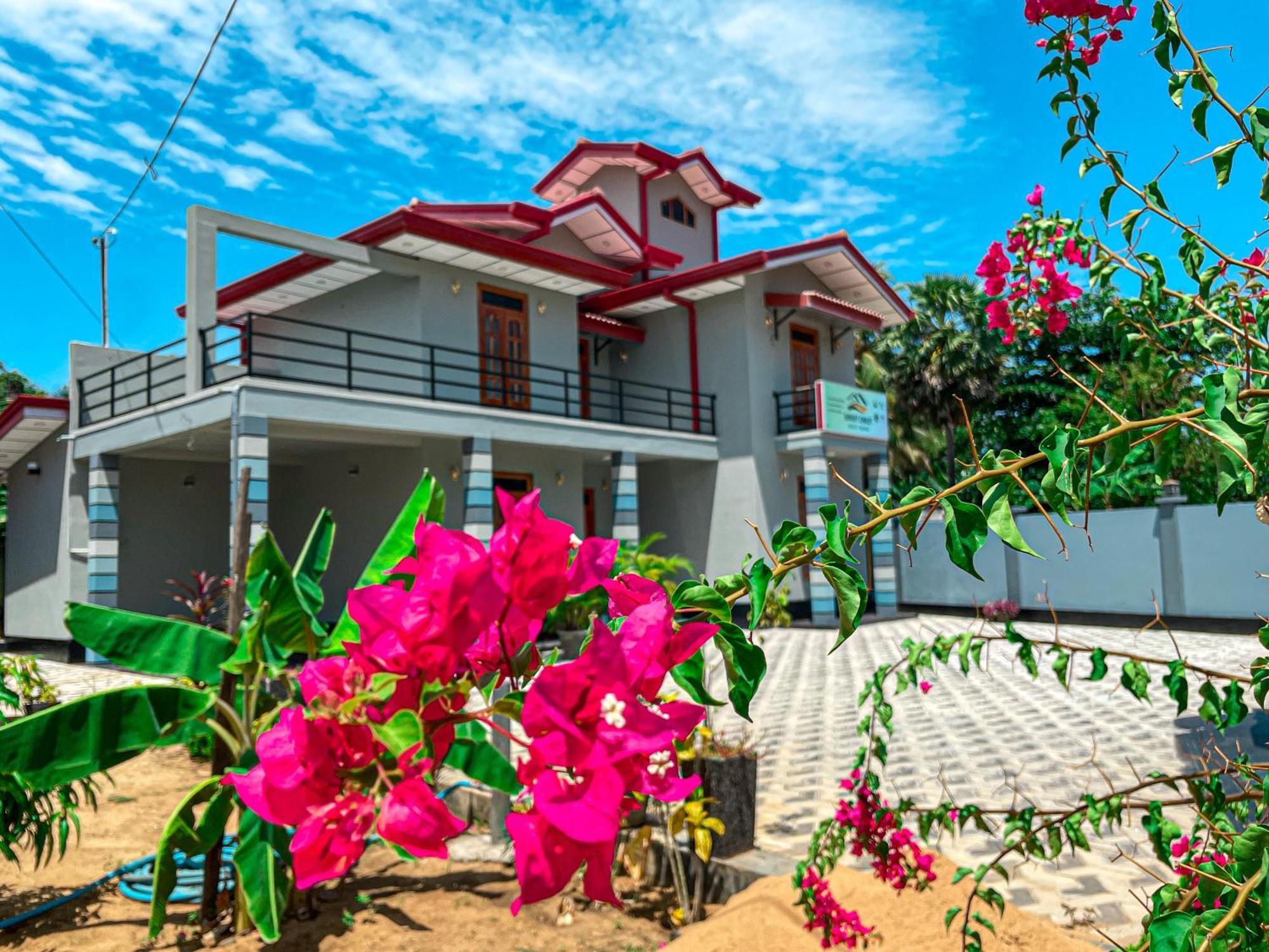 Sunset Chalet Mullaittivu Ngoại thất bức ảnh